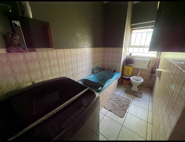1 BEDROOM APARTMENT FOR SALE IN PRETORIA WEST